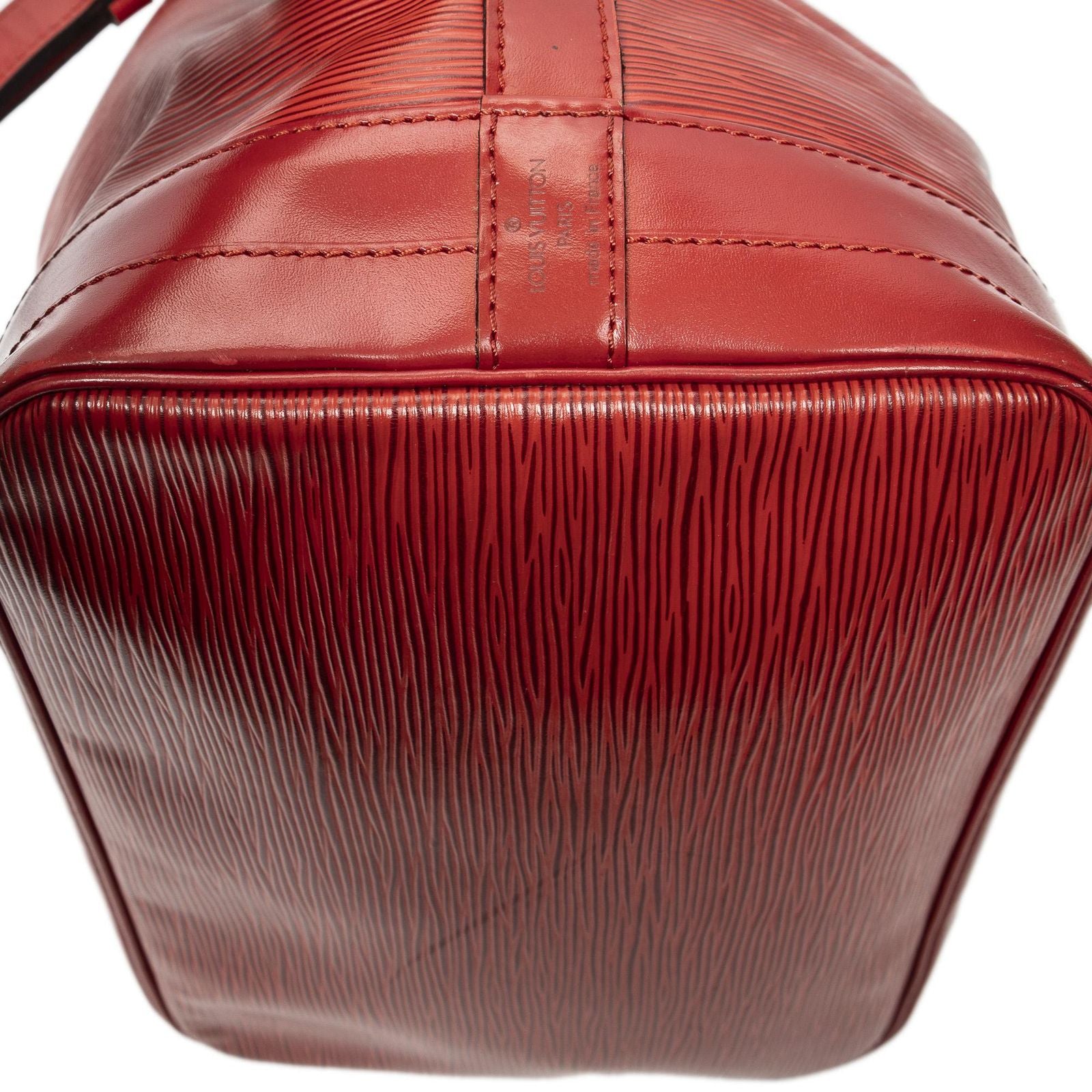 Louis Vuitton Noe Red Epi — view 8