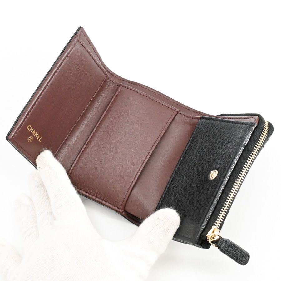 Chanel Mini Wallet Trifold Compact — view 4
