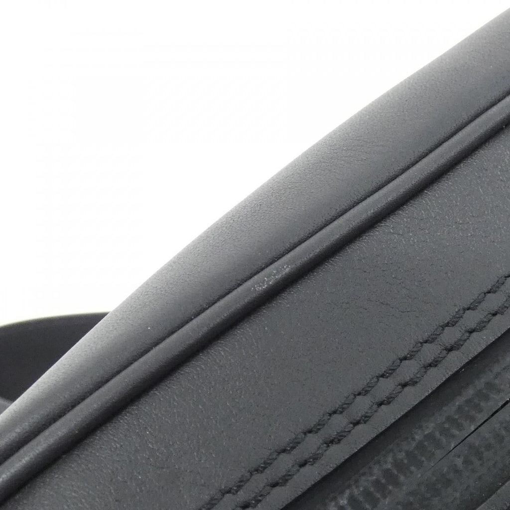 Louis Vuitton Expansion Double Messenger Shoulder Bag — view 4