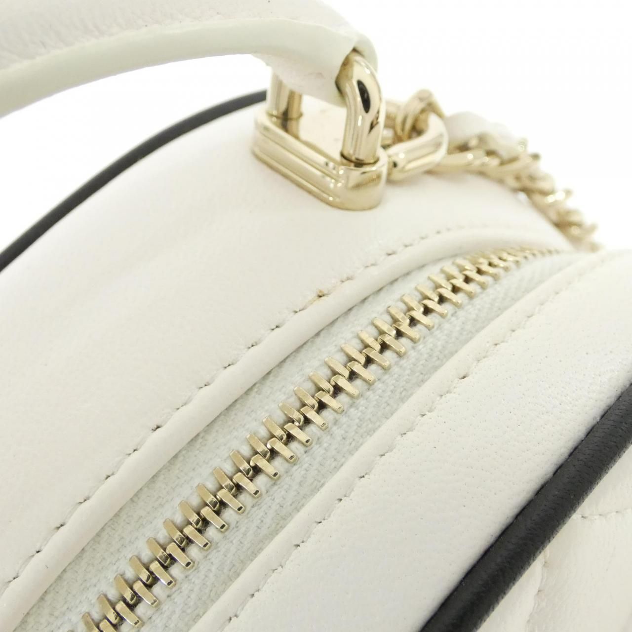 Chanel Backpack Sac White — view 7