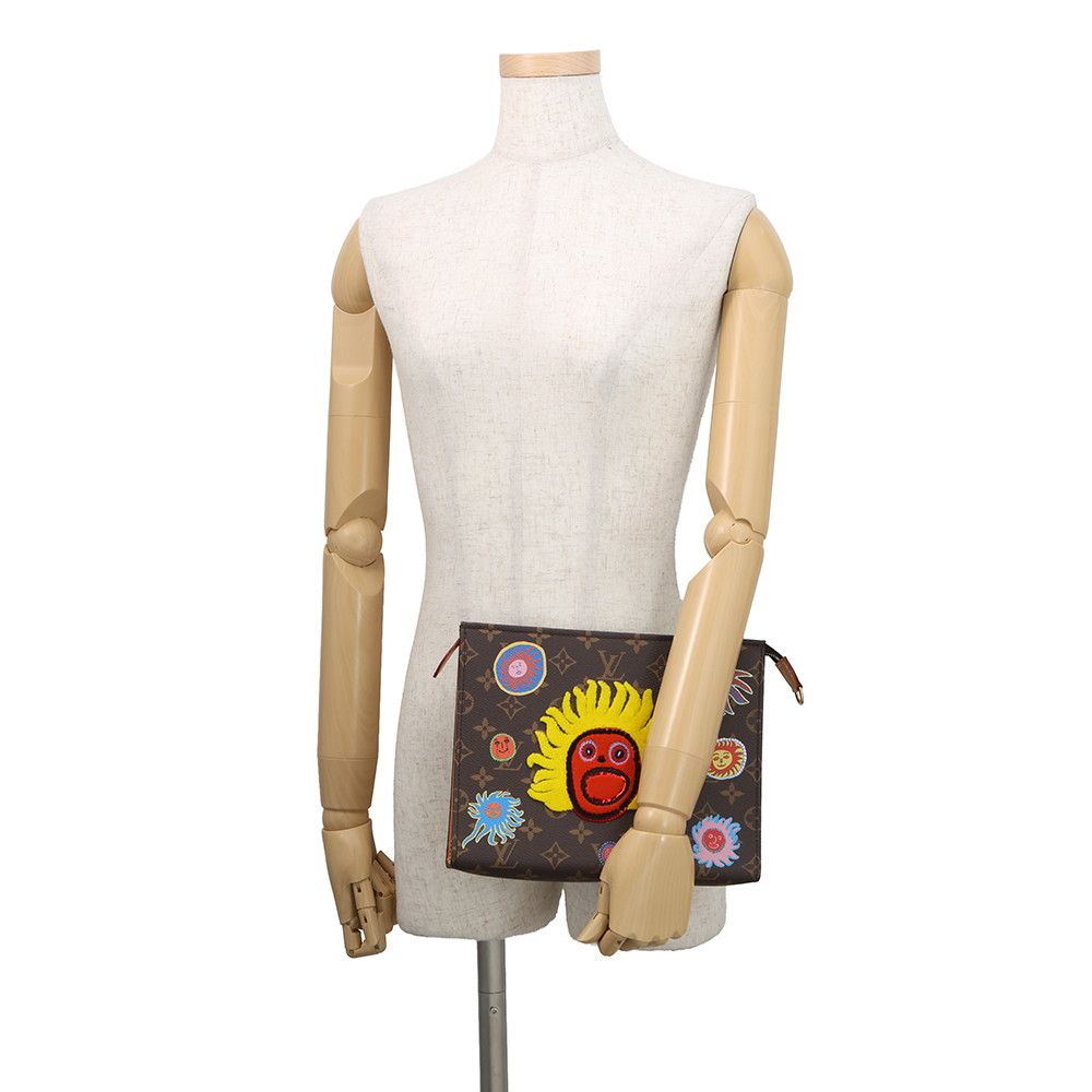 Louis Vuitton Shoulder Bag Monogram LV Yk Toiletries Pouch On Yayoi Kusama — view 5