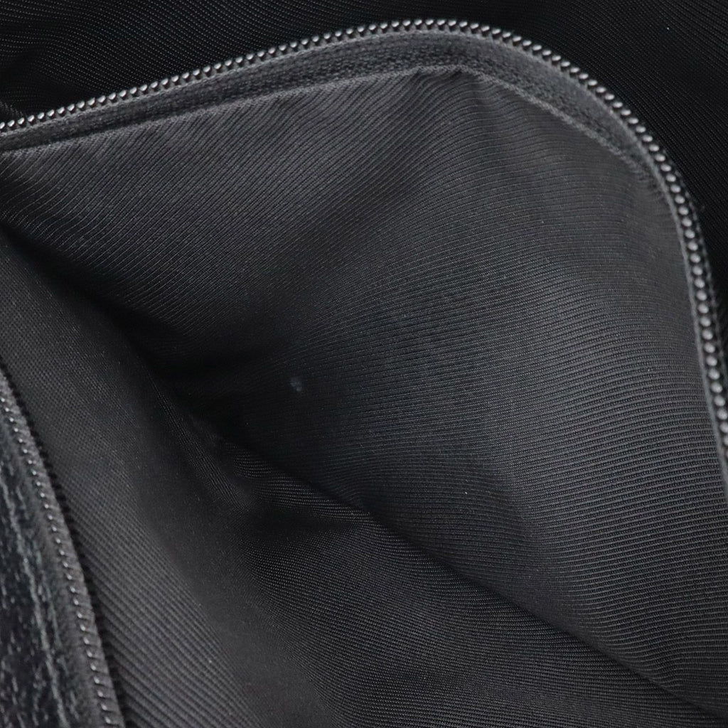Gucci GG Canvas Shoulder Bag Crossbody Leather Black — view 9