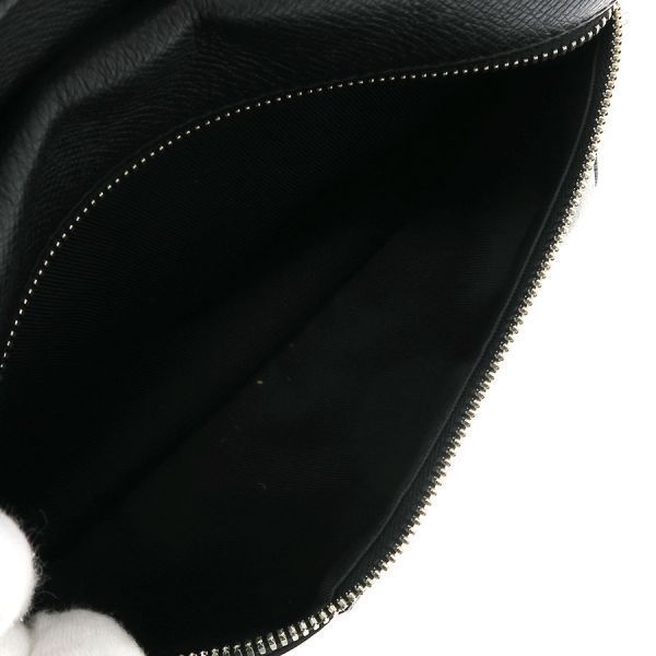 Louis Vuitton Monogram Outdoor Messenger — view 3