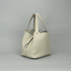 Hermes Picotin Lock MM 22 Tote Taurillon Clemence Cles Craie White Silver — view 2