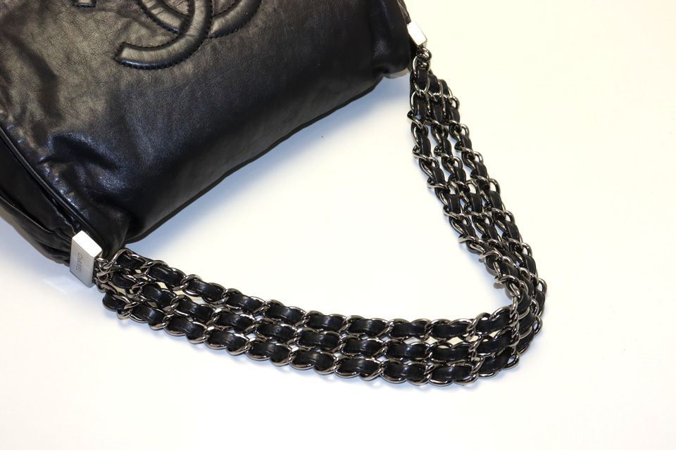 Chanel Jumbo CC Logo Leather Shoulder Bag — view 6