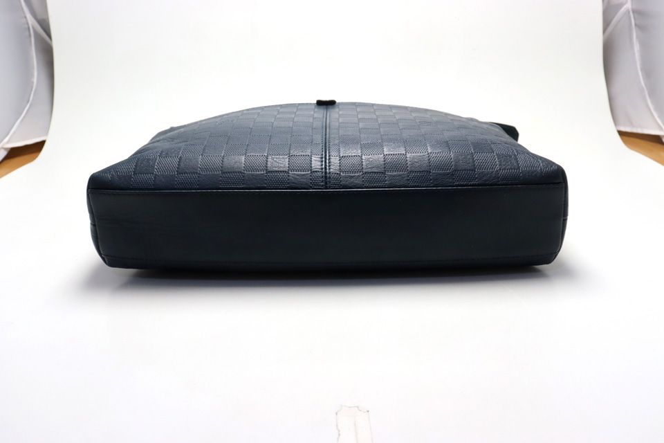 Louis Vuitton Damier Infini Leather Business Briefcase — view 3