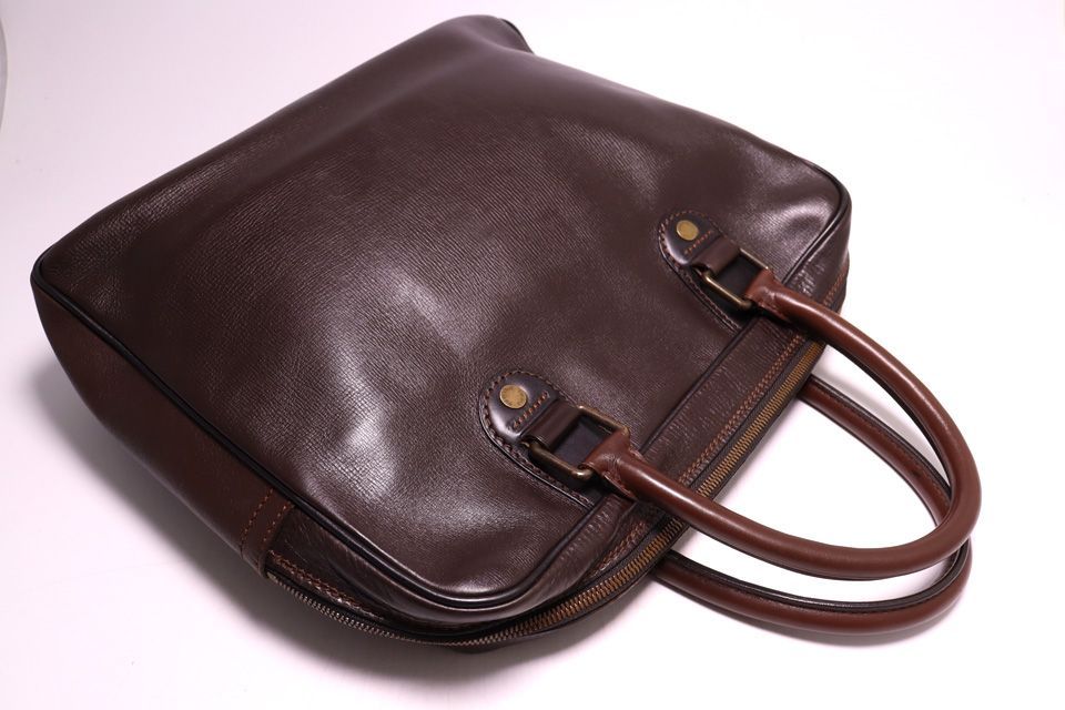 Louis Vuitton Utah Leather Business Briefcase — view 6