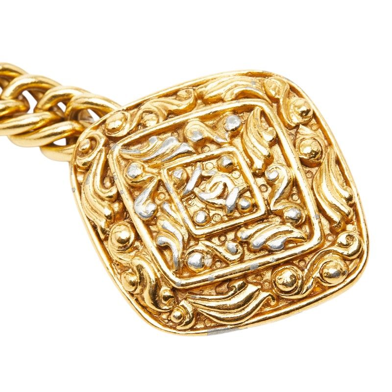 Chanel CC Logo Chain Belt Gold Plated — view 2