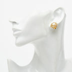 Chanel Flower Motif Earrings Gold — view 5