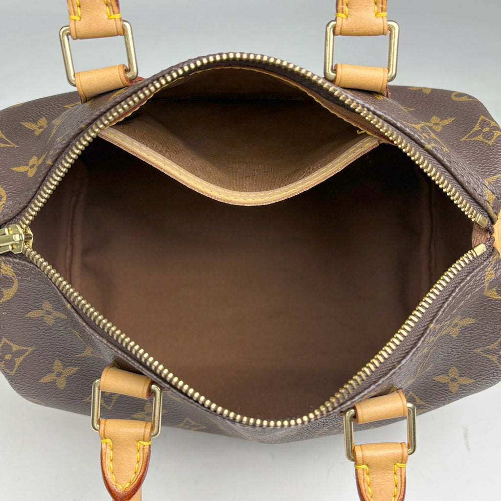 Louis Vuitton Speedy 25 Handbag Monogram Brown — view 9