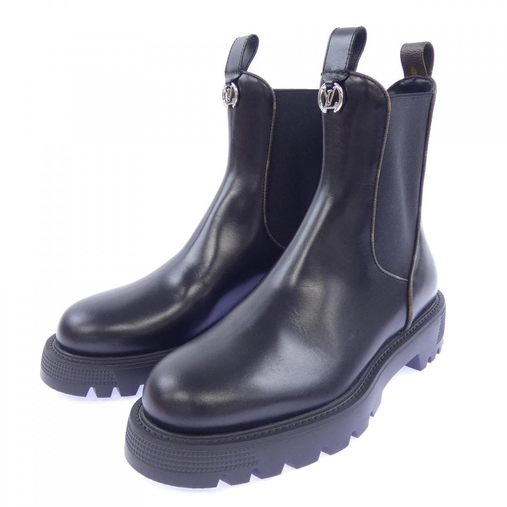 Louis Vuitton District Chelsea Boots — view 3