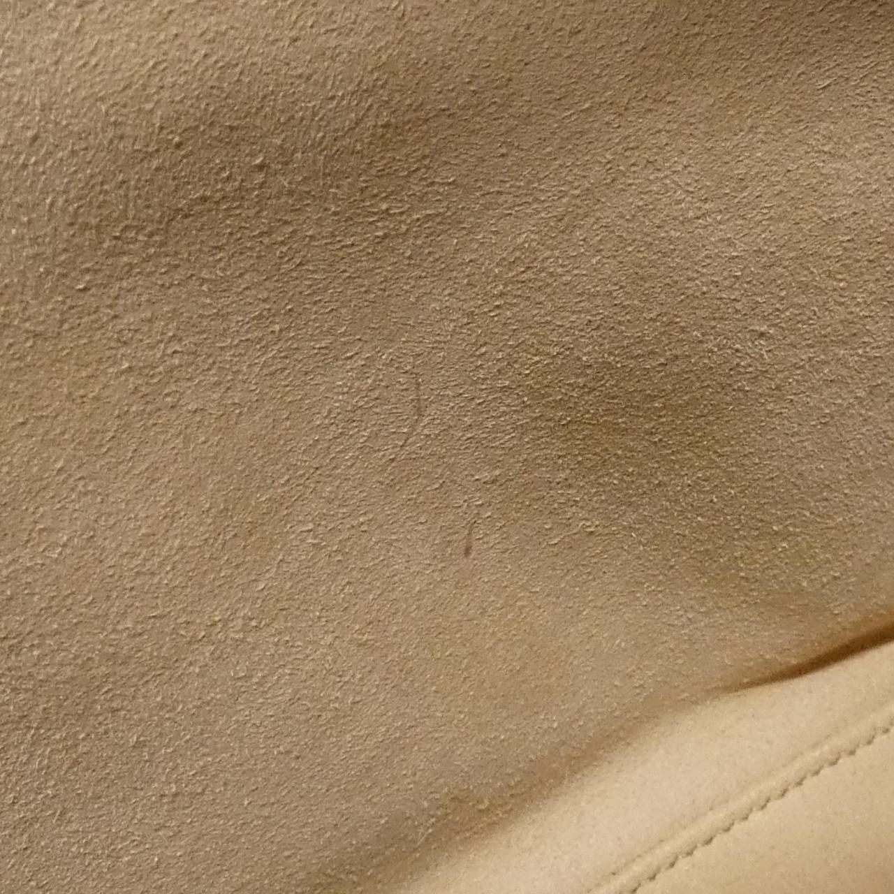 Gucci Diana Uaaay Shoulder Bag — view 7