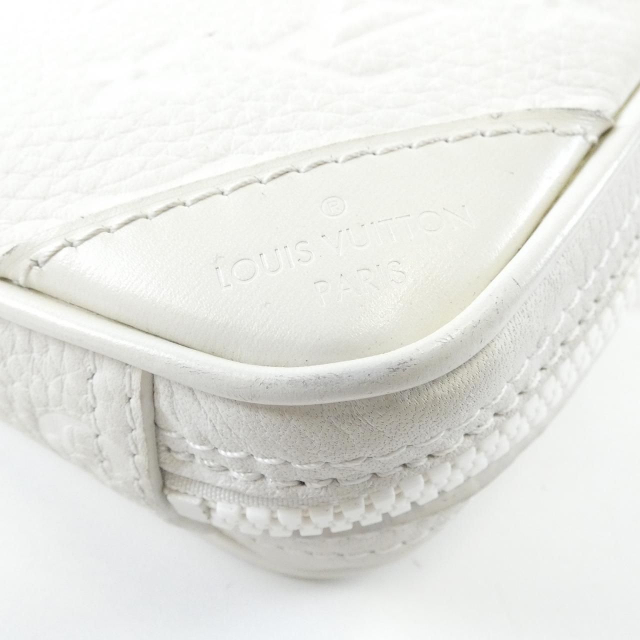 Louis Vuitton Taurillon Monogram Utility Side Shoulder Bag — view 3