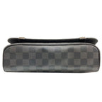 Louis Vuitton District PM Shoulder Bag Damier Canvas — view 4