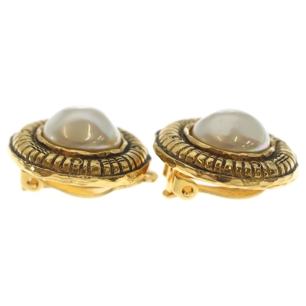 Chanel Faux Pearl Logo Round Earrings Gold — view 3