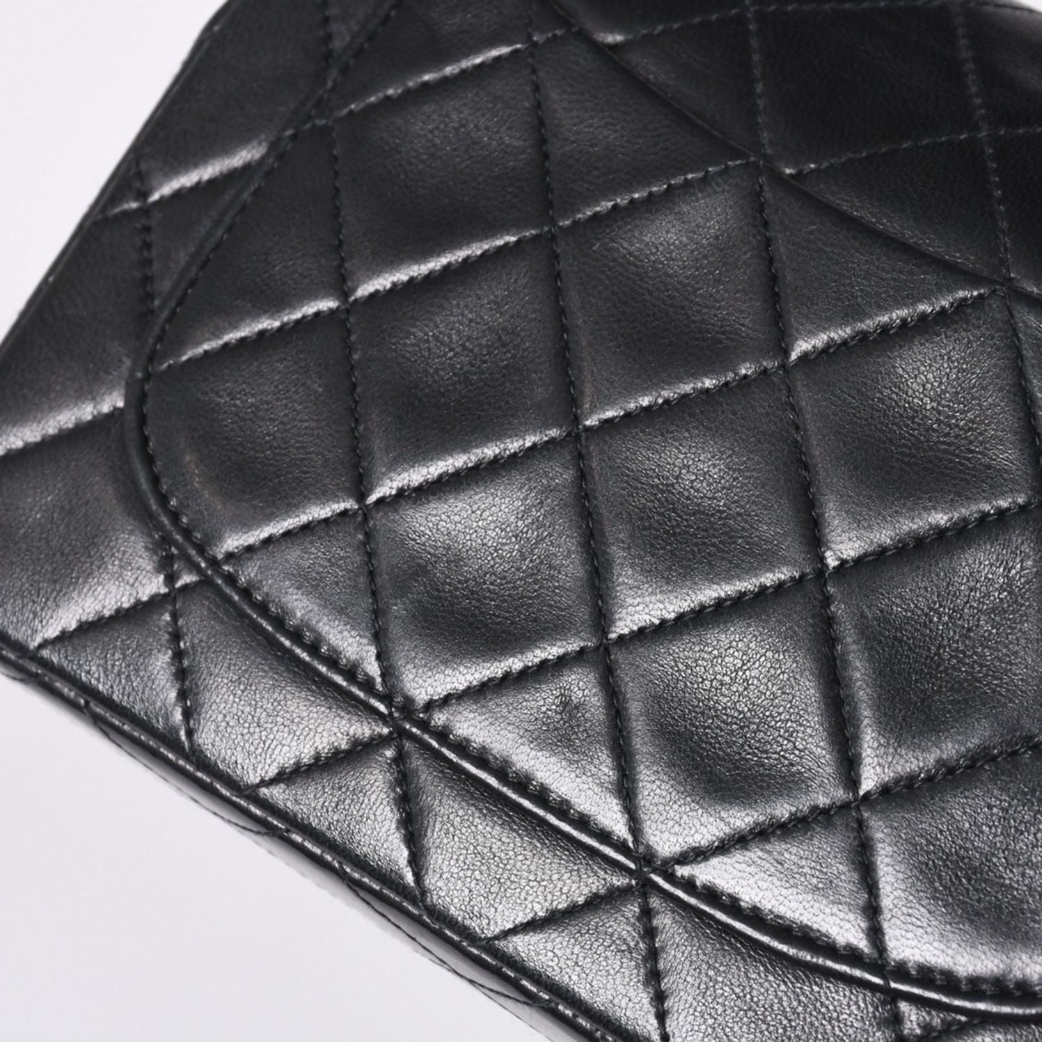 Chanel Mini Quilted 17 S Flap S Chain Shoulder Bag CC Logo Lambskin Black — view 8