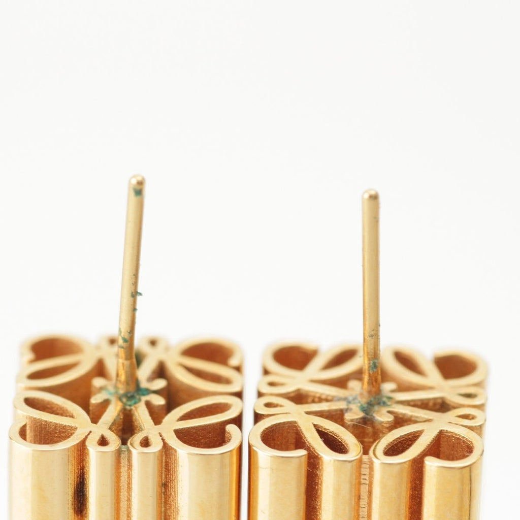 Loewe Anagram Cube Stud Earrings Gold — view 8