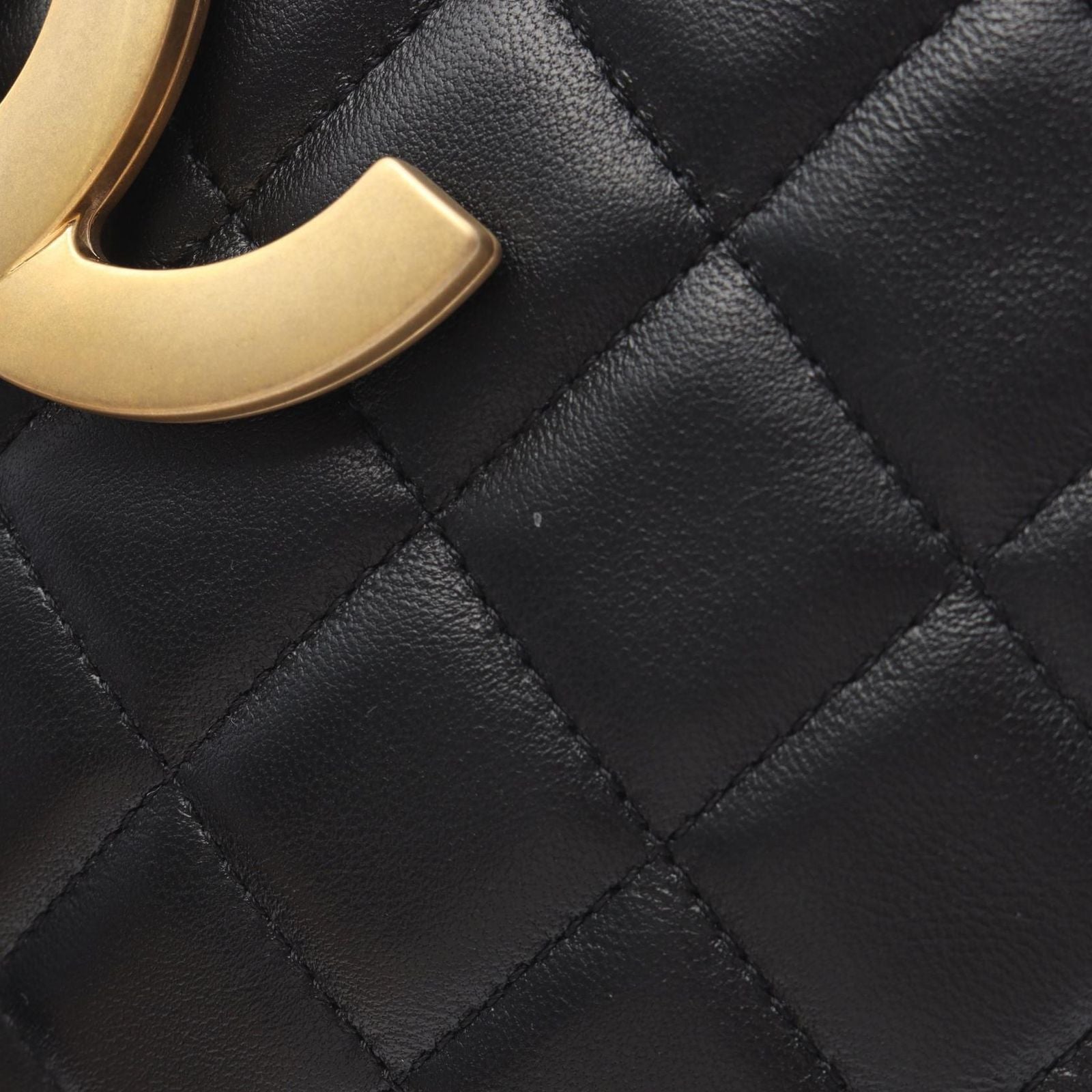 Chanel Shoulder Bag Quilted Black Lambskin CC Logo Chain — view 8