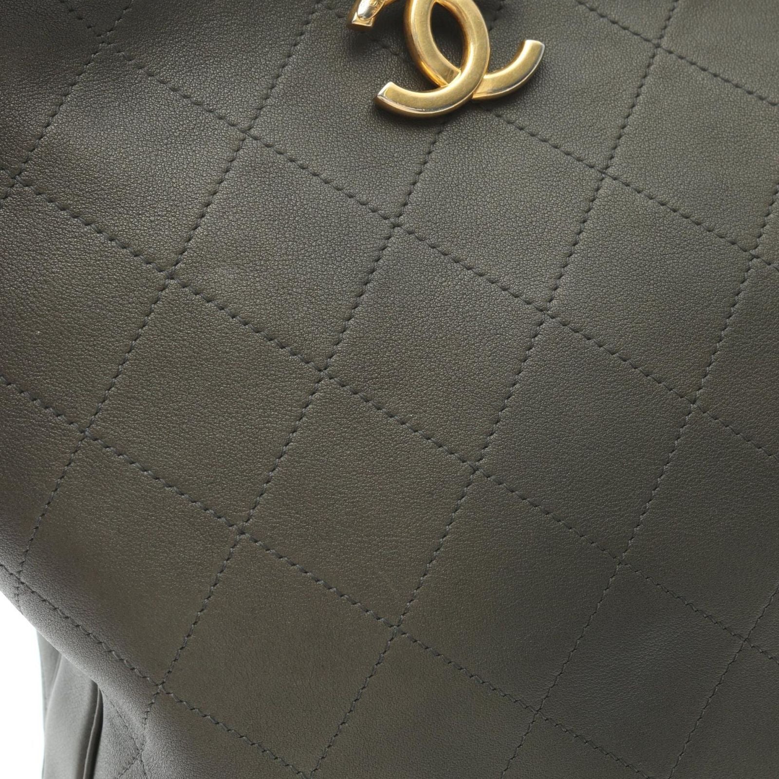 Chanel Shoulder Bag Quilted 2-Way Khaki Leather Drawstring — view 9
