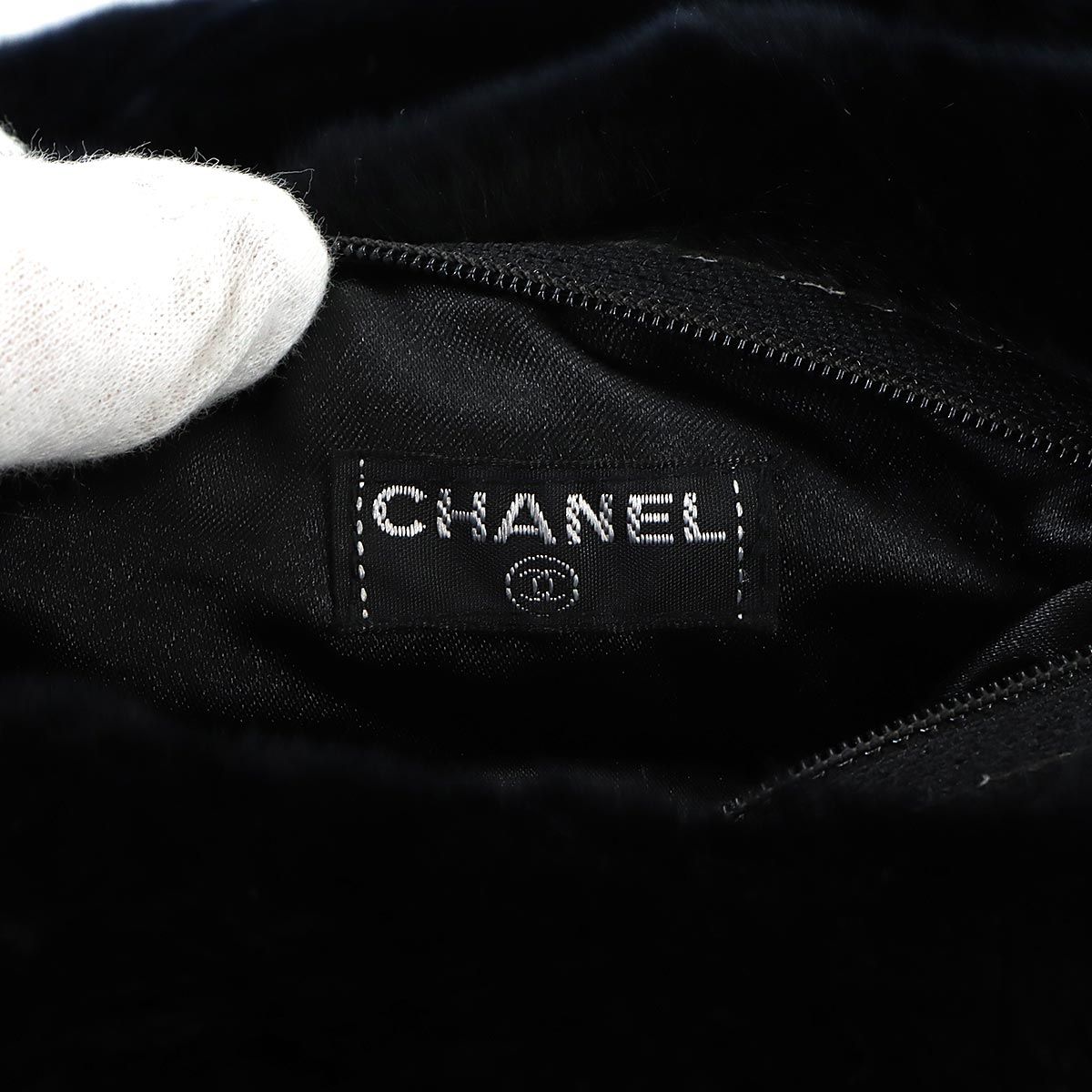 Chanel CC Logo Arm Wormer Chain Shoulder Bag Lapin Black Gold — view 8