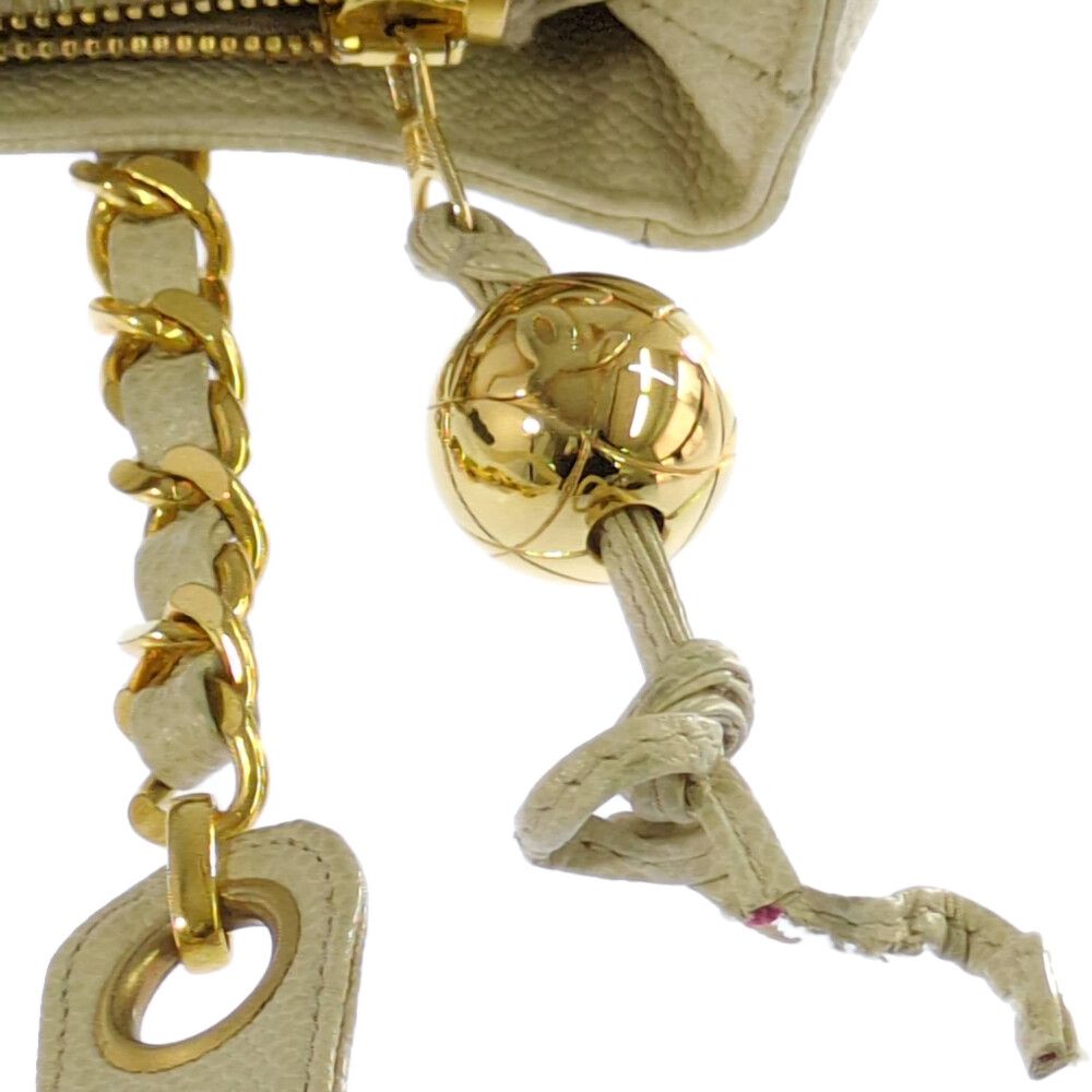 Chanel Caviar Leather Jumbo CC Logo Chain Tote CC Beige Gold Vintage — view 8
