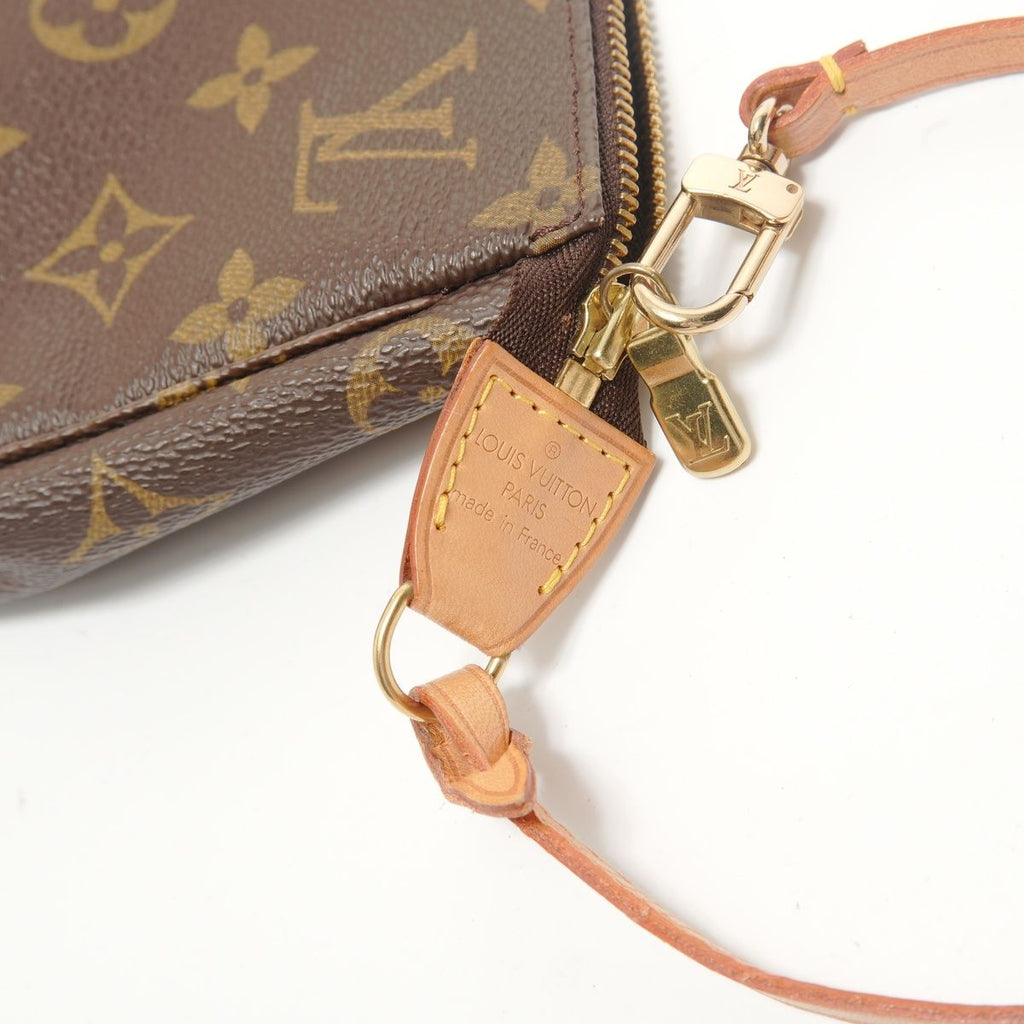 Louis Vuitton Shoulder Bag Monogram Pochette Accessoire — view 9