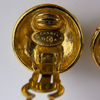 Chanel CC Logo Quilted Earrings Gold Vintage — view 7