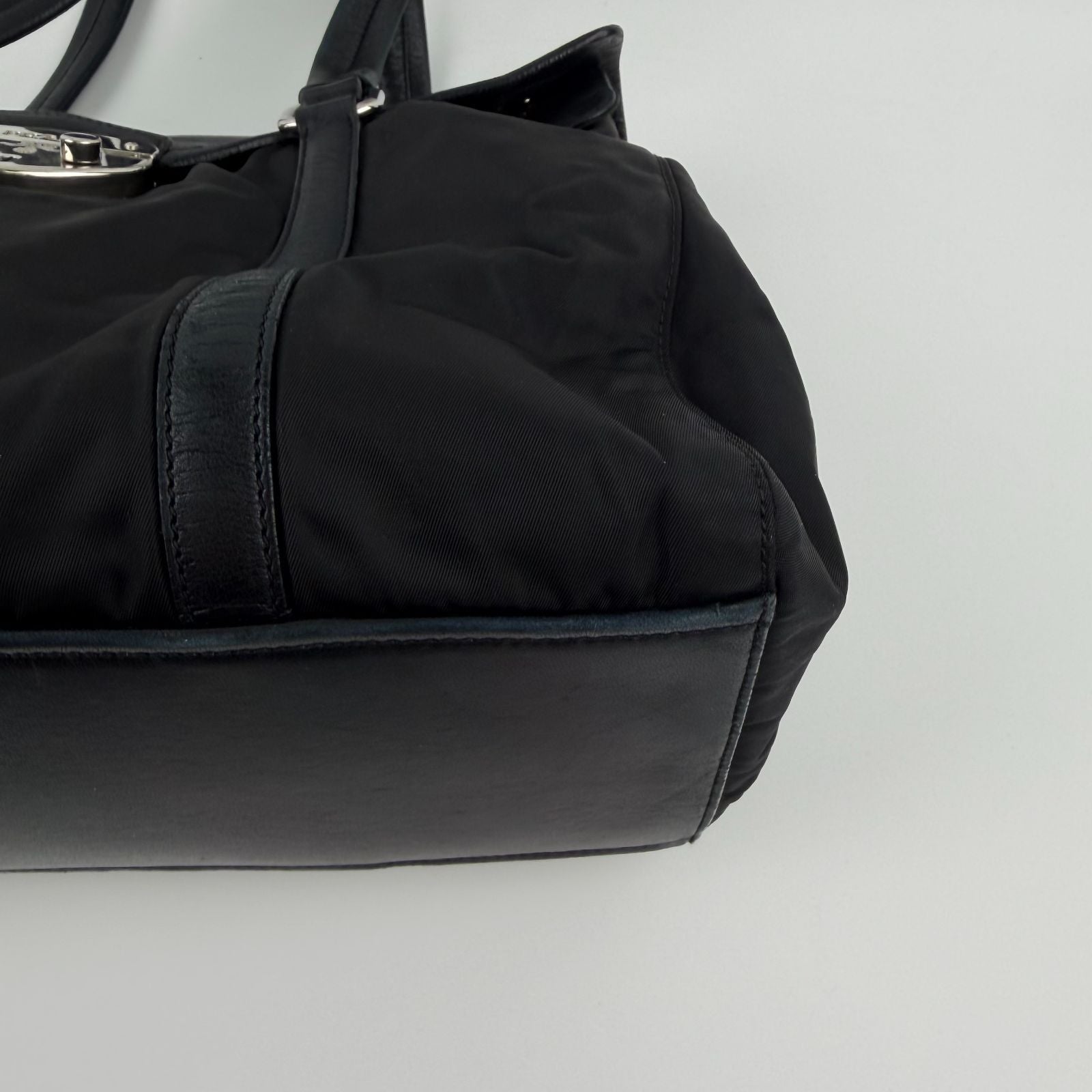 Prada Pocono Tote Black Nylon Leather Vintage — view 9