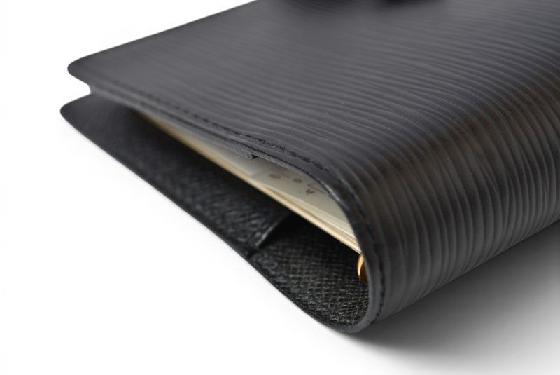 Louis Vuitton Notebook Cover Agenda MM Epi — view 6