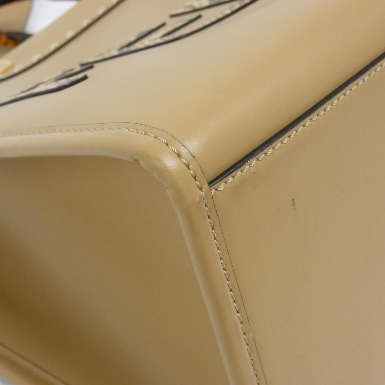 Fendi Sunshine Bag Handbag Gold — view 3