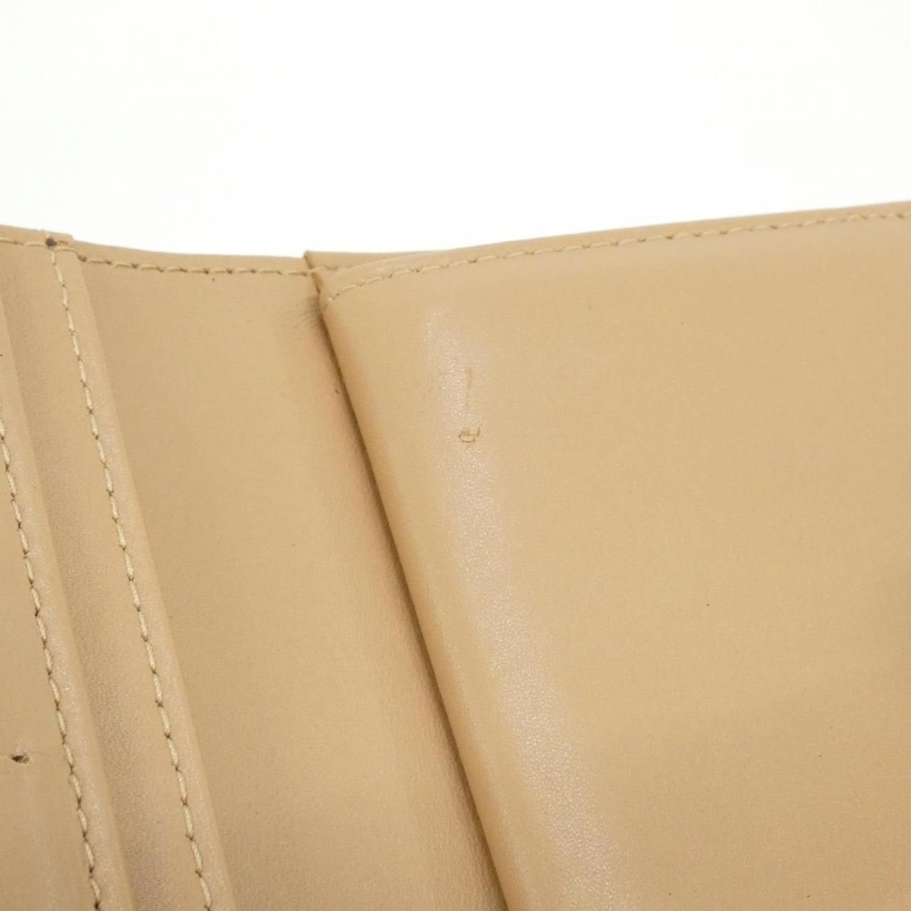 Louis Vuitton Vernis Portefeuille Viennois Wallet — view 7