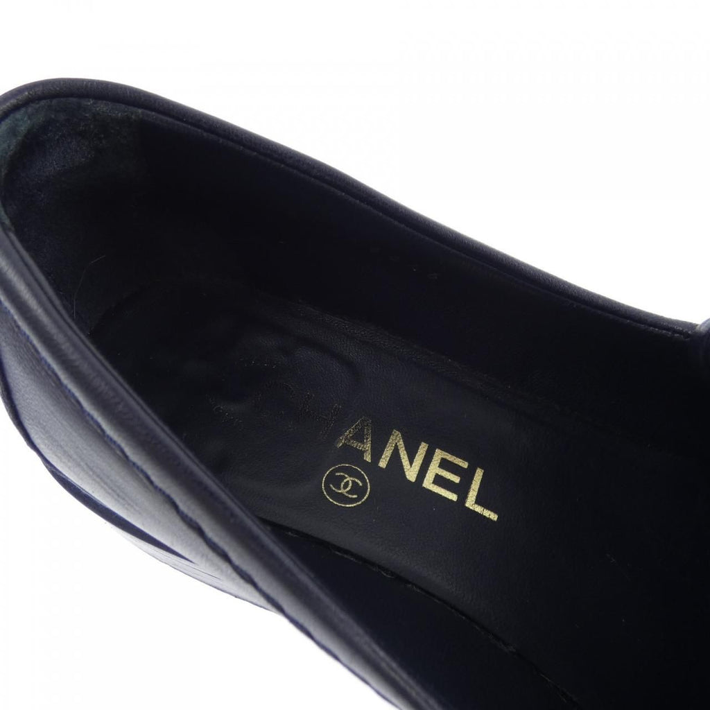 Chanel Loafers Turnlock Quilted Shoes — view 6