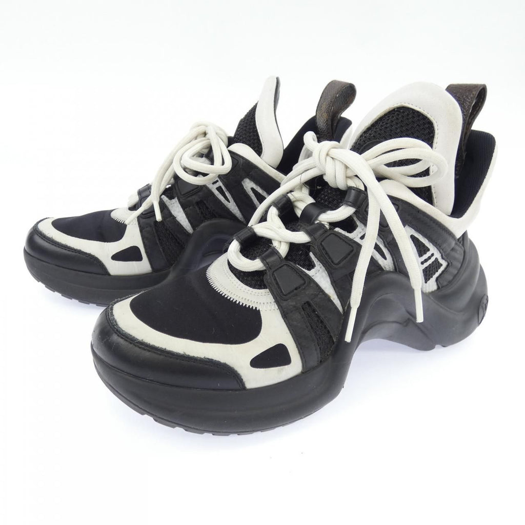 Louis Vuitton Line Sneakers — view 3