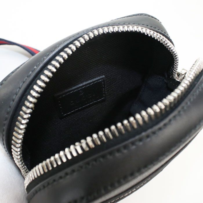 Gucci GG Supreme Crossbody Shoulder Bag — view 3