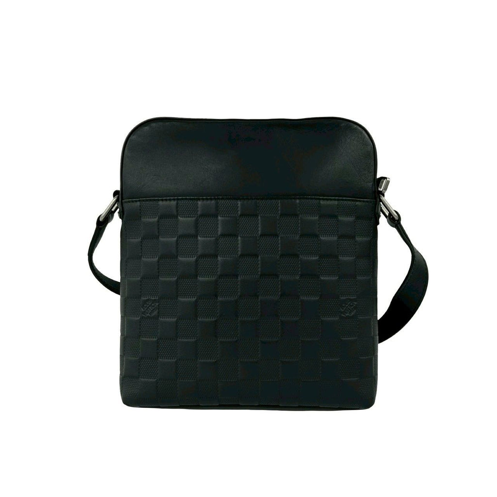 Louis Vuitton District Damier Infini Leather Shoulder Bag Pochette Black — view 3