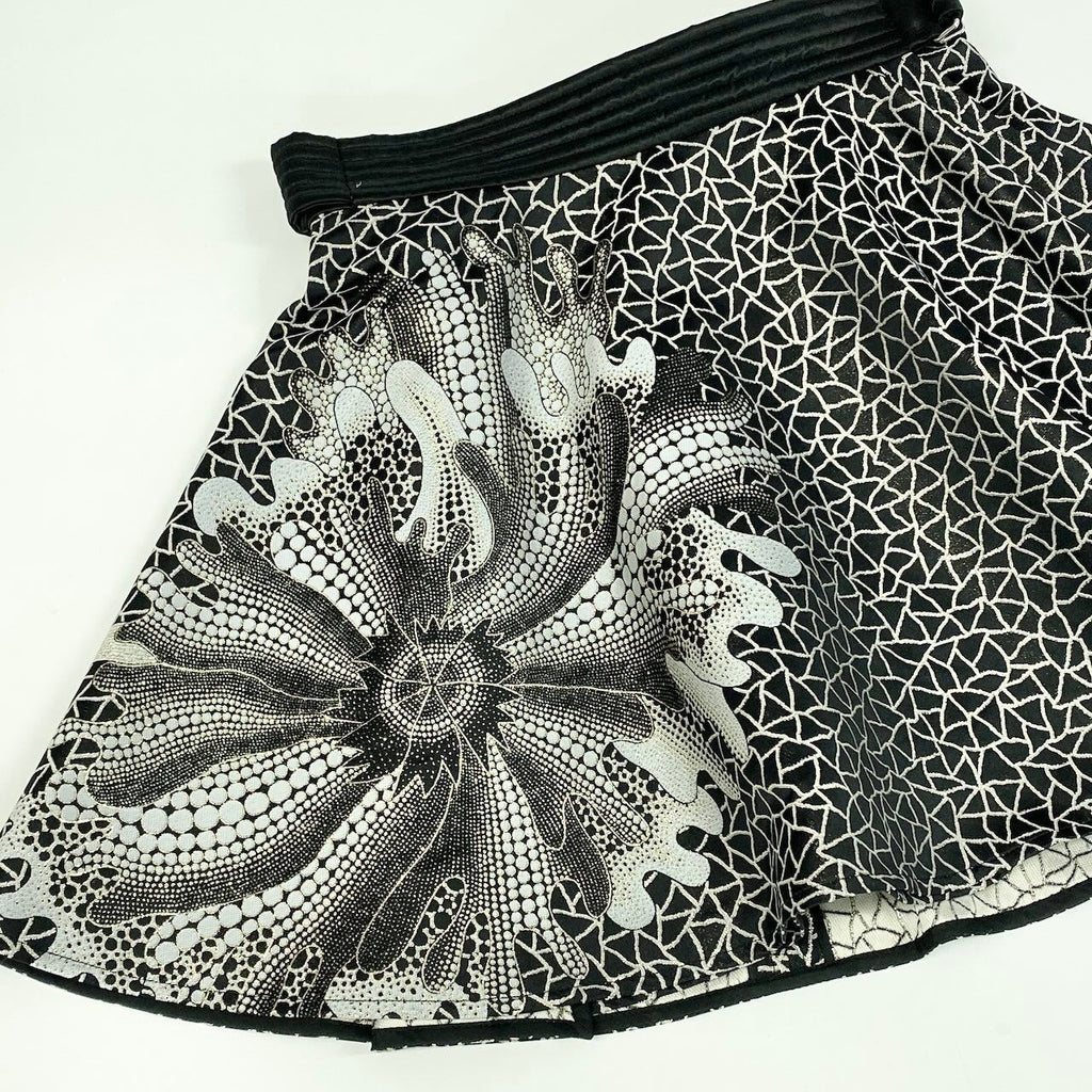 Louis Vuitton Yayoi Kusama Flower Skirt with Belt 36 Black — view 3