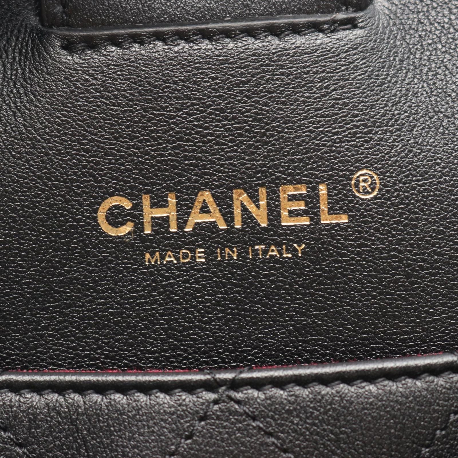 Chanel Tote Quilted Black Leather Chain — view 4