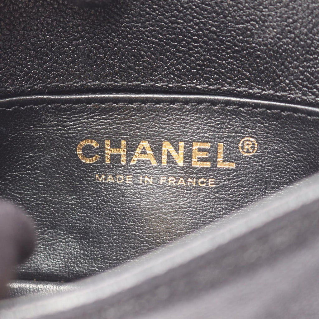 Chanel Shoulder Bag Mini Chez Blanc Stitch Black Caviar Leather Chain — view 4