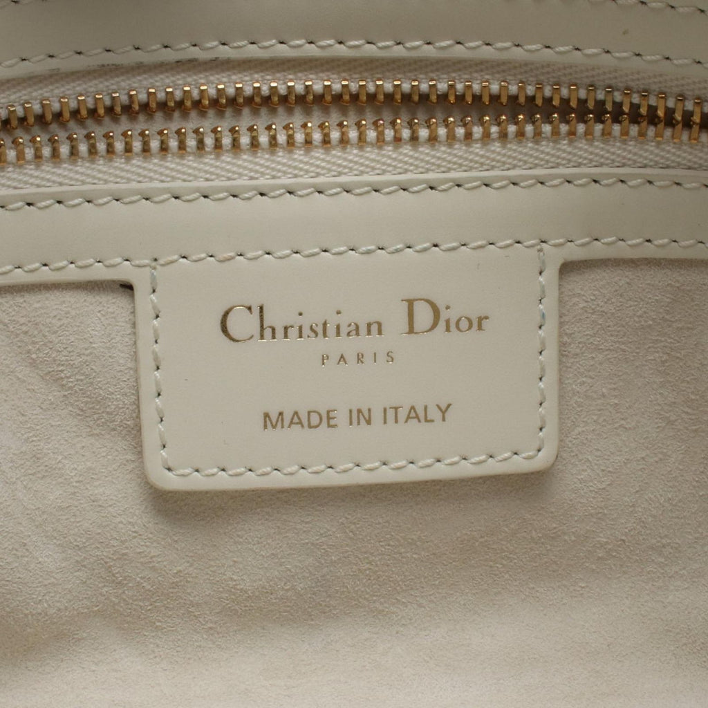 Dior Shoulder Bag Travel Nomad Pouch Cannage White Leather — view 4