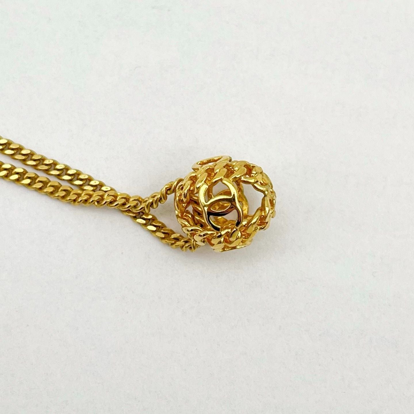 Chanel Necklace CC Logo Icon Ball Box Gold — view 7