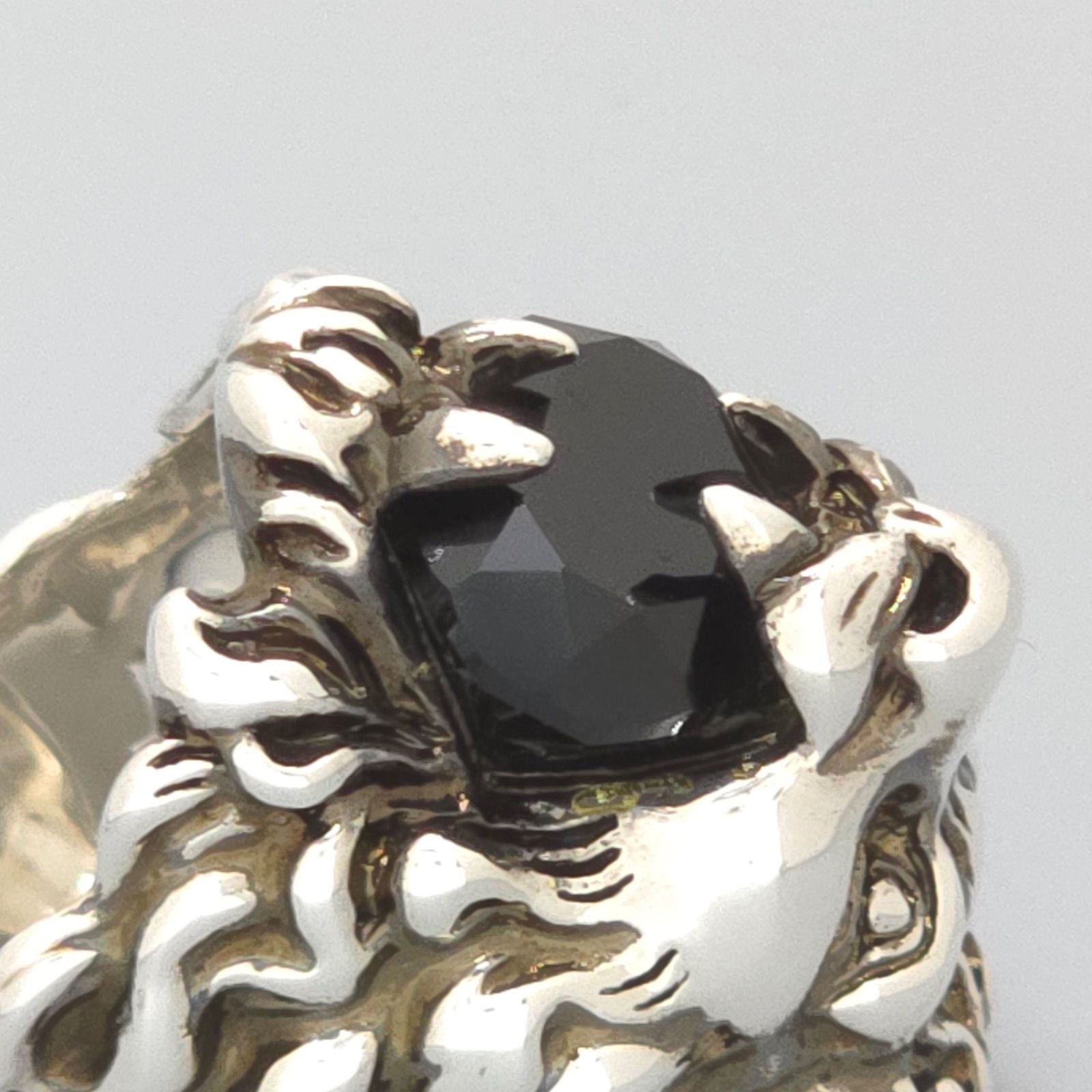 Gucci Crystal Lion Head Ring Black Aging Finish Metal