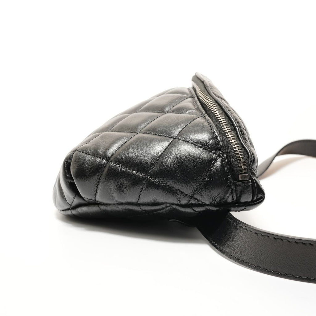 Chanel Shoulder Bag Quilted Silver — view 4