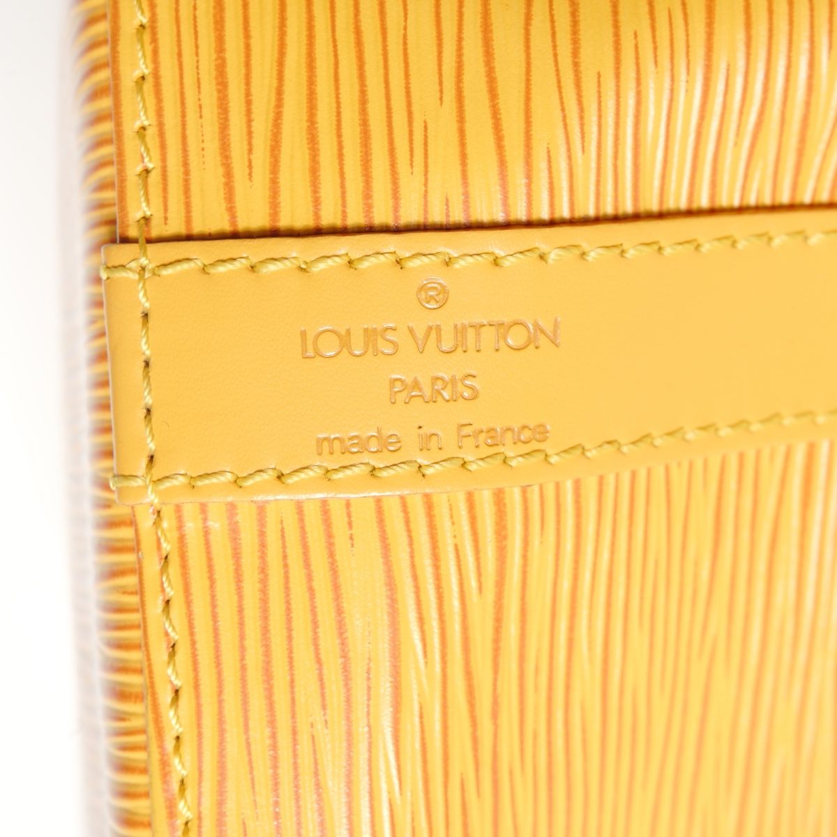 Louis Vuitton Shoulder Bag Epi Petit Noe Black — view 9