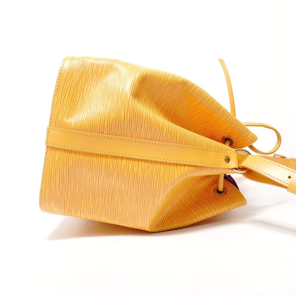 Louis Vuitton Shoulder Bag Epi Petit Noe Black — view 4