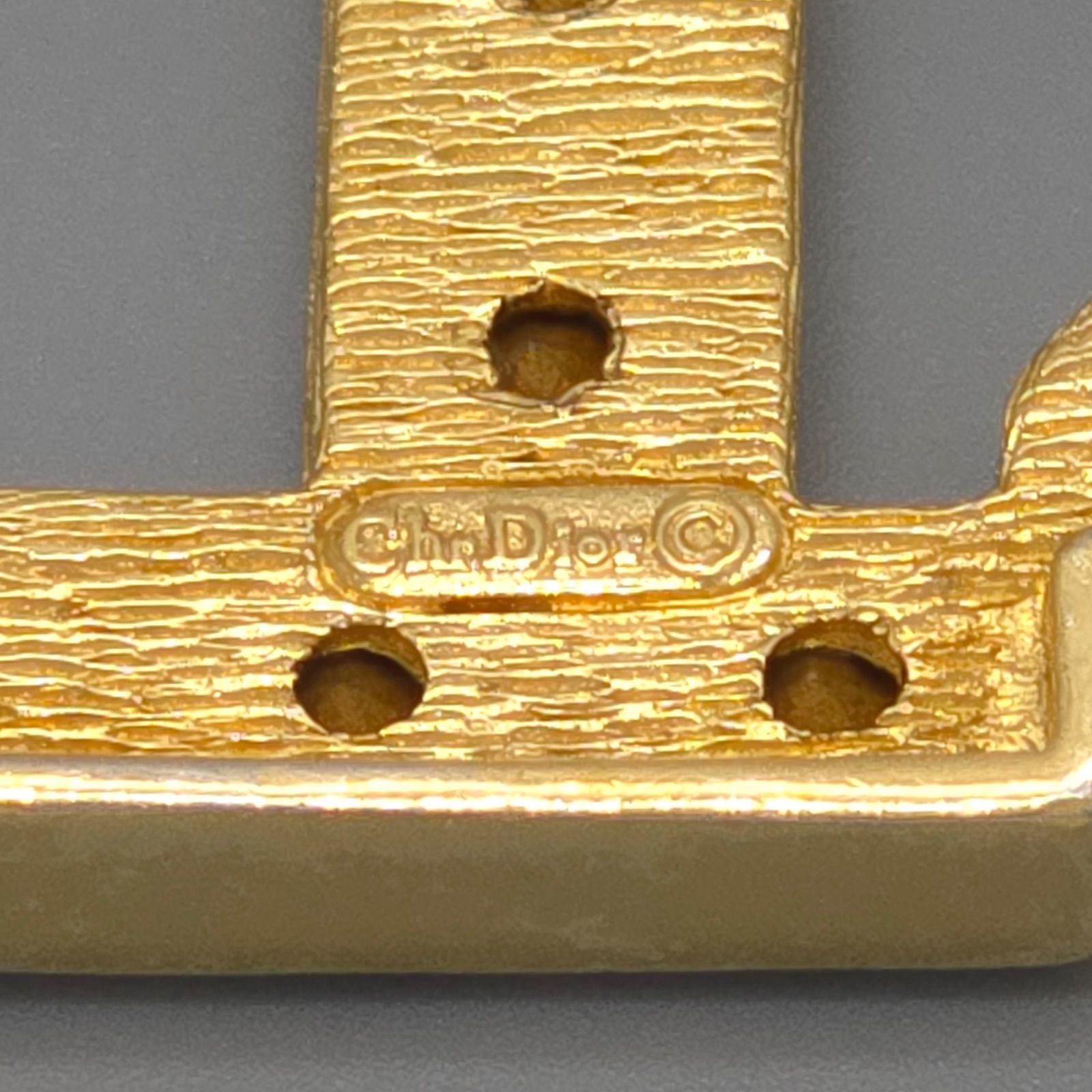 Dior CD Crystal Brooch Gold — view 8
