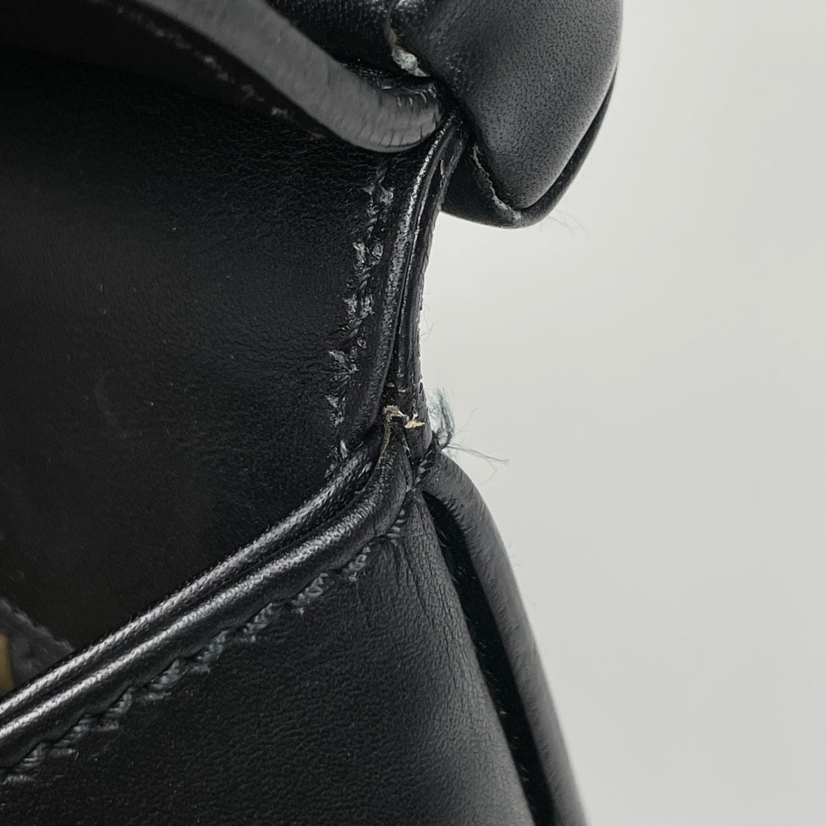 Gucci Logo Handbag Leather Black — view 7