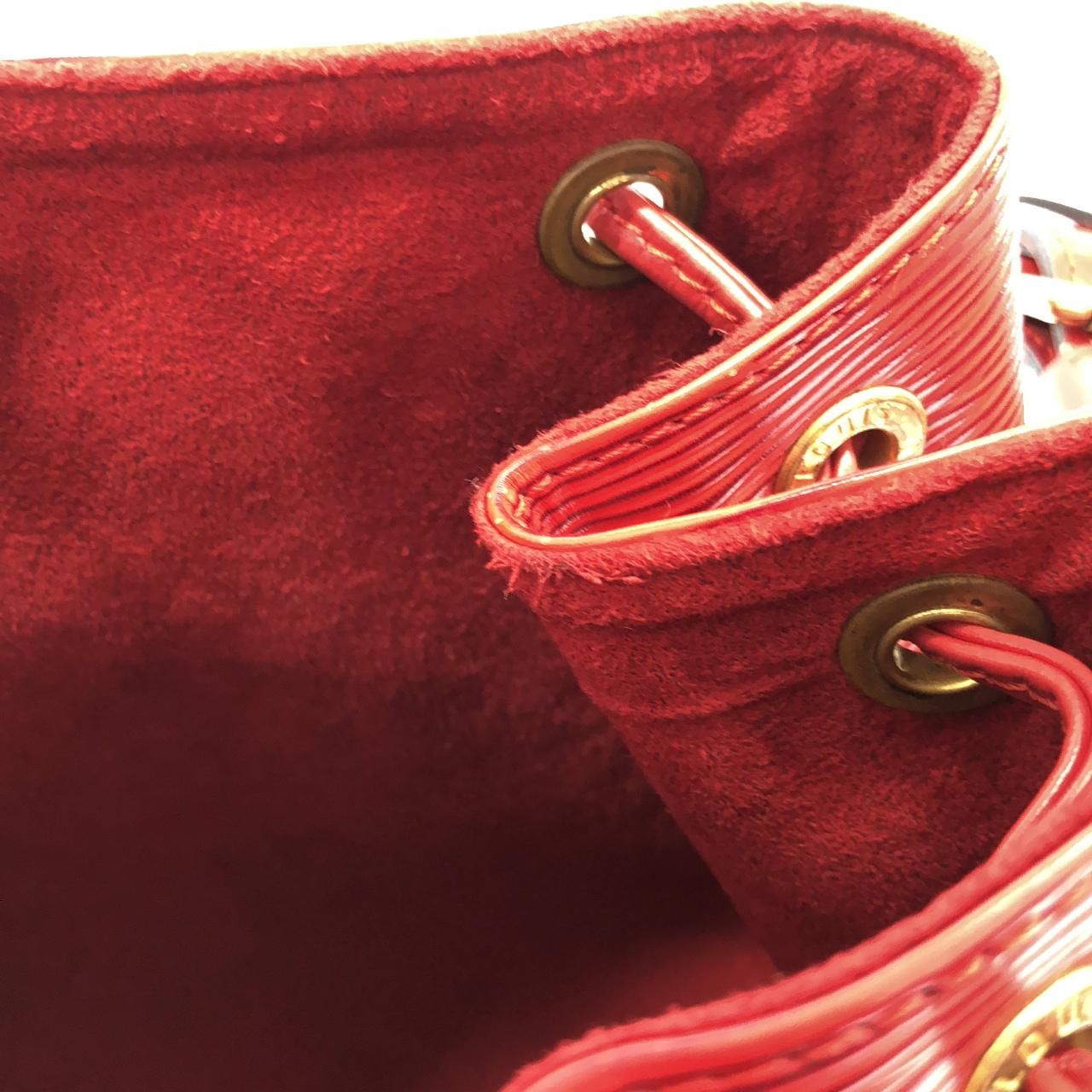 Louis Vuitton Epi Petit Noe Shoulder Bag — view 7