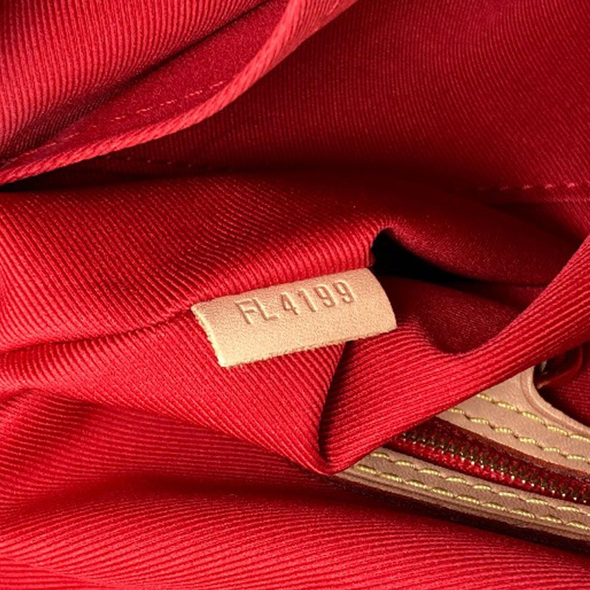 Louis Vuitton Carry It Tote Monogram Canvas — view 7
