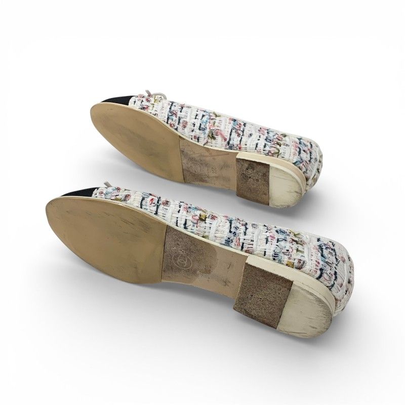 Chanel Flat Shoes Tweed White Black Multicolor CC Logo Ribbon — view 6