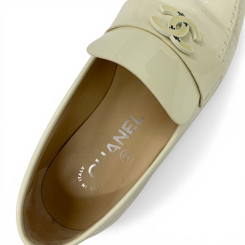 Chanel Loafers Leather Shoes Patent Ivory CC Logo Flat — view 7